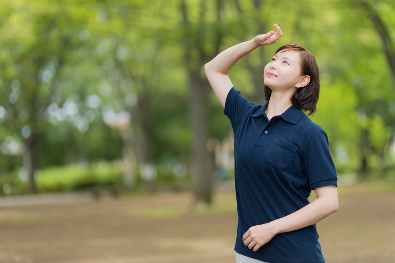 公園の女性